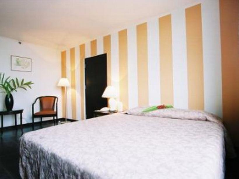 Maxx Hotel Banguecoque Exterior foto