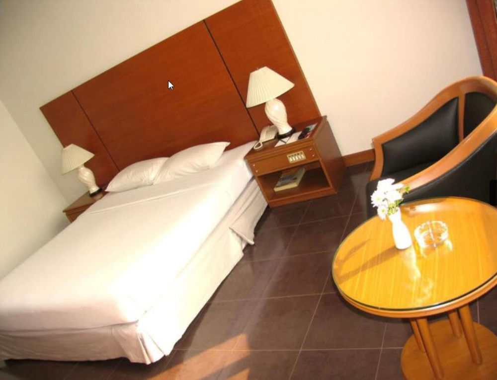 Maxx Hotel Banguecoque Exterior foto
